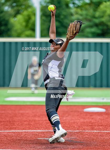 Thumbnail 1 in Forney vs. The Colony (UIL 5A Regional Final) photogallery.