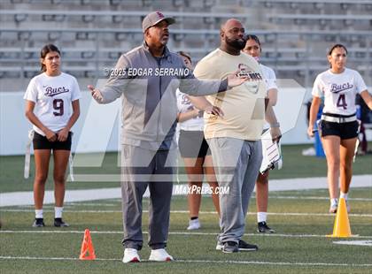 Thumbnail 3 in Bellflower vs La Habra (CIF SS Division 3 Round 2) photogallery.