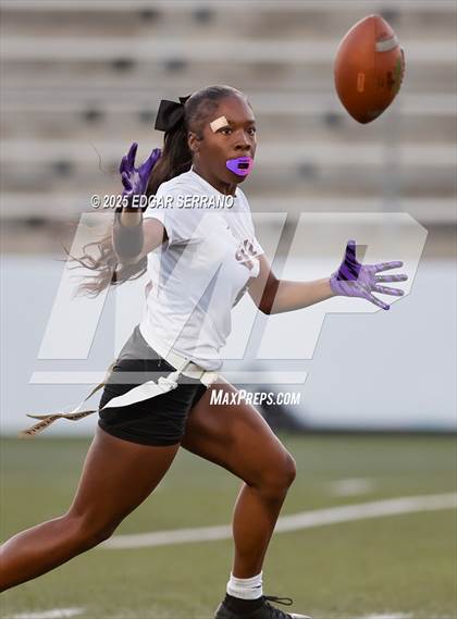 Thumbnail 2 in Bellflower vs La Habra (CIF SS Division 3 Round 2) photogallery.