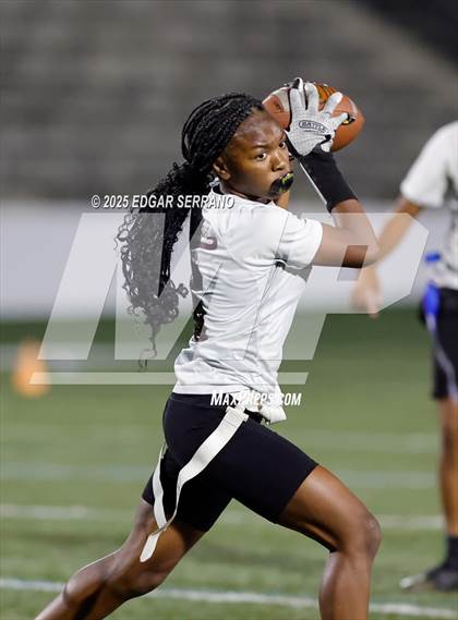 Thumbnail 3 in Bellflower vs La Habra (CIF SS Division 3 Round 2) photogallery.