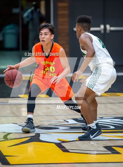 Thumbnail 1 in Basha vs. Corona del Sol (Welcome To The Jungle Holiday Tournament) photogallery.
