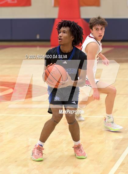 Thumbnail 2 in Sterling vs Tomball (McDonald's Texas Invitational) photogallery.