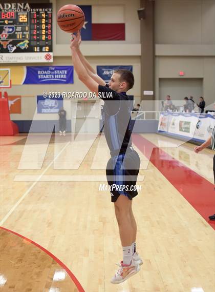 Thumbnail 3 in Sterling vs Tomball (McDonald's Texas Invitational) photogallery.