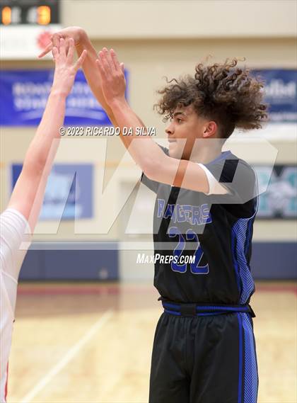 Thumbnail 1 in Sterling vs Tomball (McDonald's Texas Invitational) photogallery.
