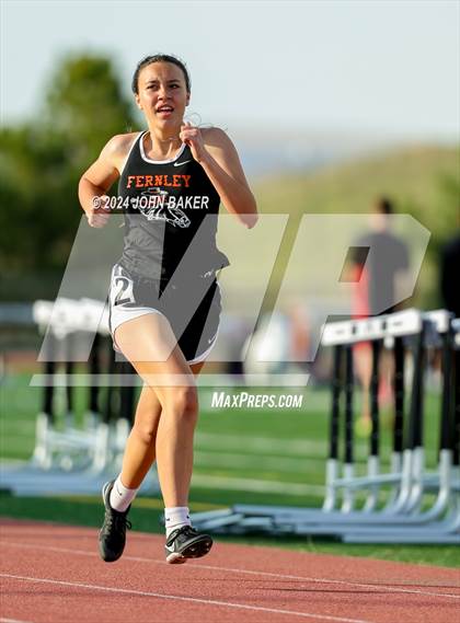 Thumbnail 3 in Fernley Invitational (400M) photogallery.