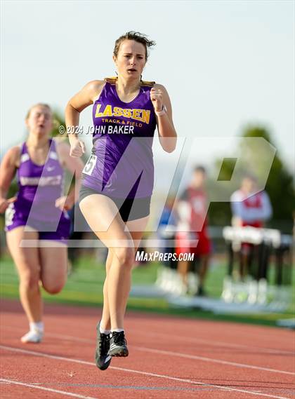 Thumbnail 3 in Fernley Invitational (400M) photogallery.