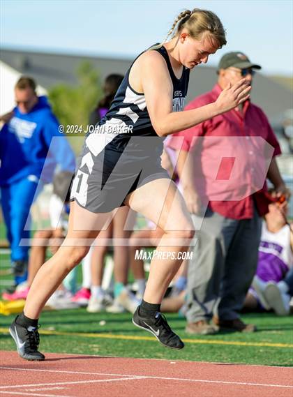 Thumbnail 1 in Fernley Invitational (400M) photogallery.