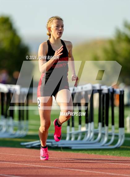 Thumbnail 1 in Fernley Invitational (400M) photogallery.