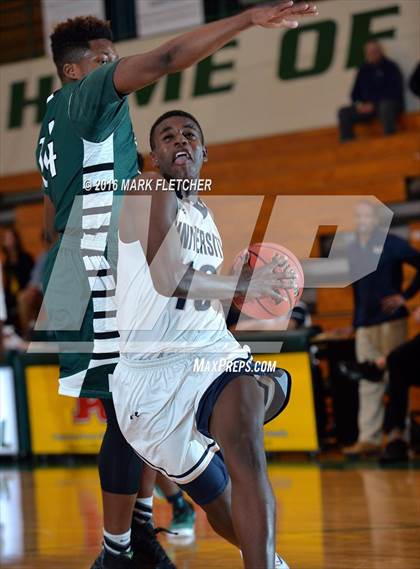 Thumbnail 1 in University vs Flagler Palm Coast (DeLand Holiday Tournament) photogallery.
