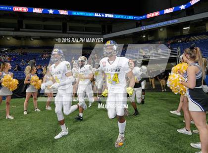 Thumbnail 3 in HEB All-Star Game photogallery.