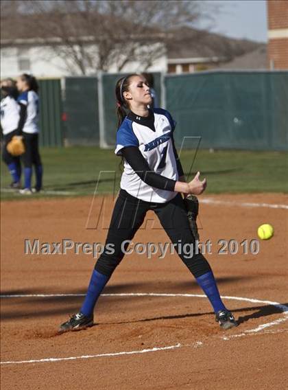 Thumbnail 2 in Summit vs. Midlothian (Mansfield Varsity Softball Tournament) photogallery.