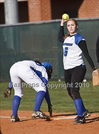Thumbnail 2 in Summit vs. Midlothian (Mansfield Varsity Softball Tournament) photogallery.