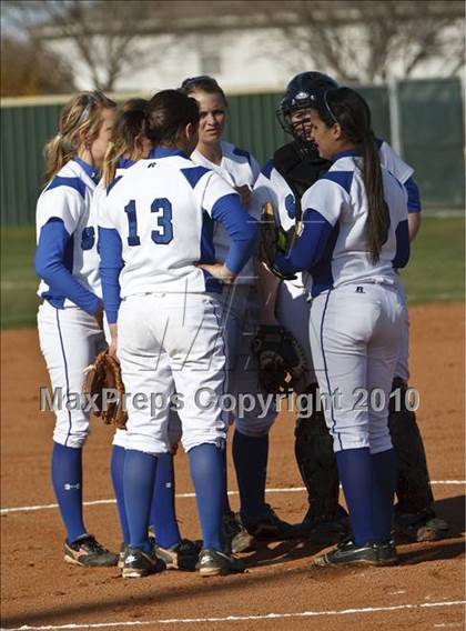 Thumbnail 2 in Summit vs. Midlothian (Mansfield Varsity Softball Tournament) photogallery.