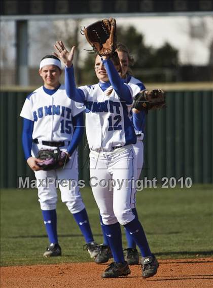 Thumbnail 3 in Summit vs. Midlothian (Mansfield Varsity Softball Tournament) photogallery.