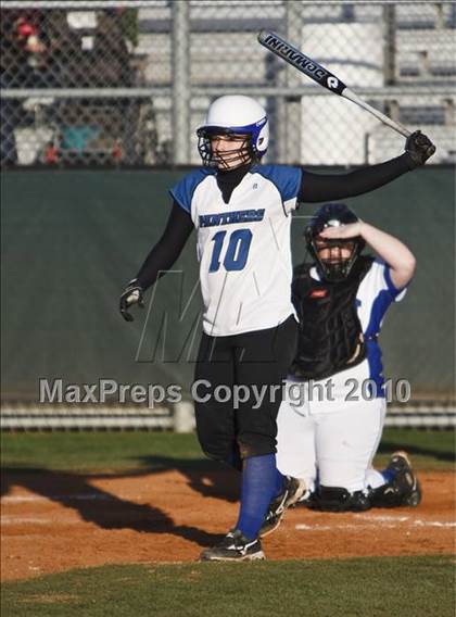 Thumbnail 3 in Summit vs. Midlothian (Mansfield Varsity Softball Tournament) photogallery.