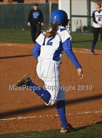 Thumbnail 2 in Summit vs. Midlothian (Mansfield Varsity Softball Tournament) photogallery.