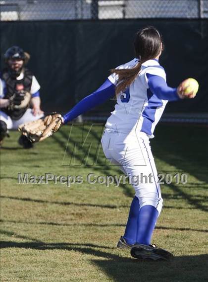 Thumbnail 1 in Summit vs. Midlothian (Mansfield Varsity Softball Tournament) photogallery.
