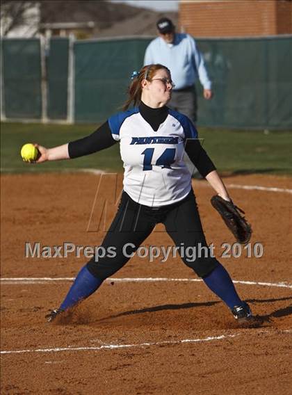 Thumbnail 1 in Summit vs. Midlothian (Mansfield Varsity Softball Tournament) photogallery.