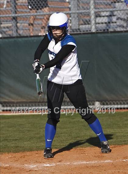 Thumbnail 3 in Summit vs. Midlothian (Mansfield Varsity Softball Tournament) photogallery.