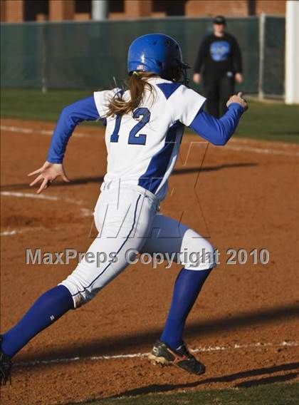Thumbnail 1 in Summit vs. Midlothian (Mansfield Varsity Softball Tournament) photogallery.