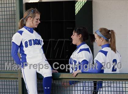 Thumbnail 2 in Summit vs. Midlothian (Mansfield Varsity Softball Tournament) photogallery.