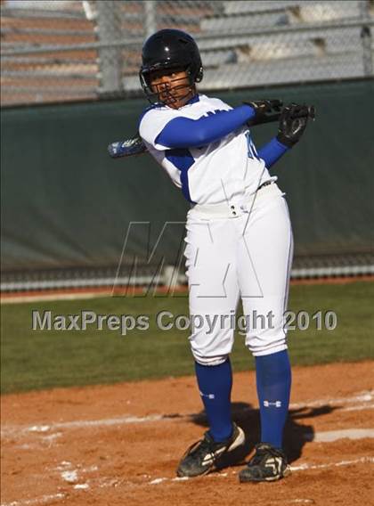 Thumbnail 2 in Summit vs. Midlothian (Mansfield Varsity Softball Tournament) photogallery.