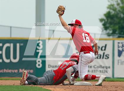 Thumbnail 1 in Neshannock @ Everett (PIAA 2A Championship) photogallery.