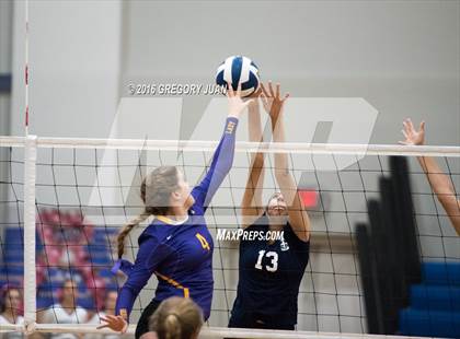 Thumbnail 3 in Thibodaux @ Ursuline Academy photogallery.