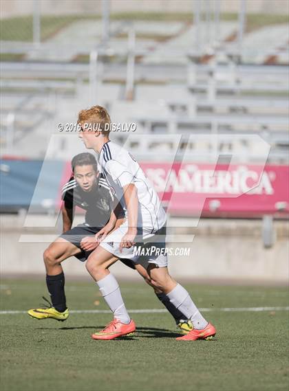 Thumbnail 2 in Kent Denver vs. Jefferson Academy (CHSAA 3A Final) photogallery.