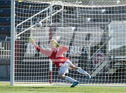 Thumbnail 1 in Kent Denver vs. Jefferson Academy (CHSAA 3A Final) photogallery.