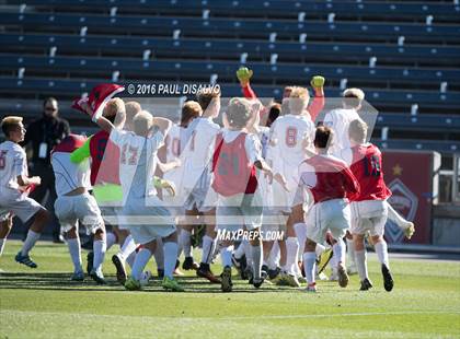 Thumbnail 2 in Kent Denver vs. Jefferson Academy (CHSAA 3A Final) photogallery.