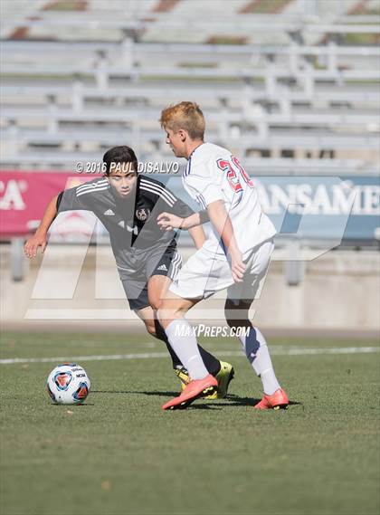 Thumbnail 3 in Kent Denver vs. Jefferson Academy (CHSAA 3A Final) photogallery.