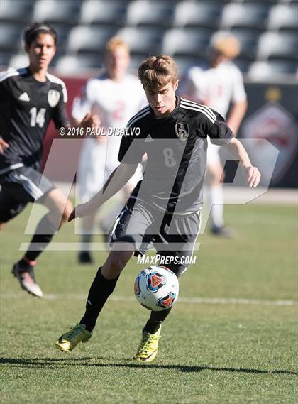 Thumbnail 3 in Kent Denver vs. Jefferson Academy (CHSAA 3A Final) photogallery.
