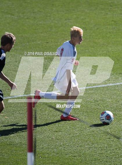 Thumbnail 2 in Kent Denver vs. Jefferson Academy (CHSAA 3A Final) photogallery.
