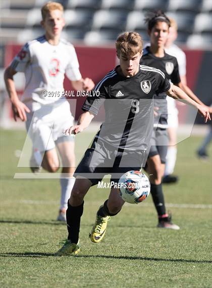 Thumbnail 2 in Kent Denver vs. Jefferson Academy (CHSAA 3A Final) photogallery.