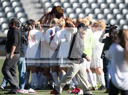 Thumbnail 2 in Kent Denver vs. Jefferson Academy (CHSAA 3A Final) photogallery.