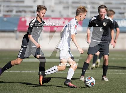 Thumbnail 1 in Kent Denver vs. Jefferson Academy (CHSAA 3A Final) photogallery.