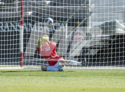 Thumbnail 3 in Kent Denver vs. Jefferson Academy (CHSAA 3A Final) photogallery.