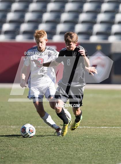 Thumbnail 1 in Kent Denver vs. Jefferson Academy (CHSAA 3A Final) photogallery.
