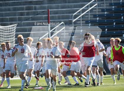 Thumbnail 2 in Kent Denver vs. Jefferson Academy (CHSAA 3A Final) photogallery.