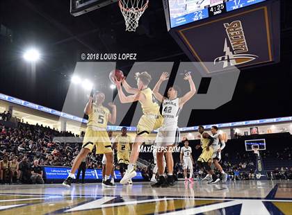 Thumbnail 3 in Bishop Montgomery @ Sierra Canyon (CIF SS Open DIV Semi Final) photogallery.