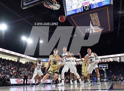 Thumbnail 1 in Bishop Montgomery @ Sierra Canyon (CIF SS Open DIV Semi Final) photogallery.