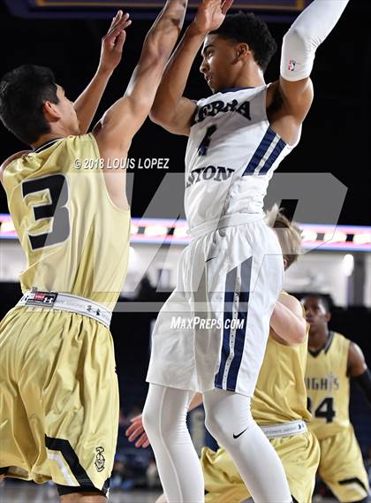 Thumbnail 2 in Bishop Montgomery @ Sierra Canyon (CIF SS Open DIV Semi Final) photogallery.