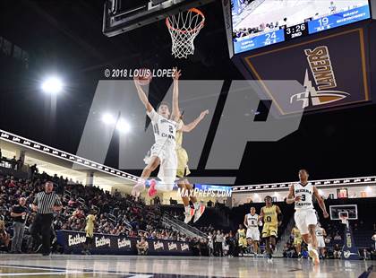 Thumbnail 2 in Bishop Montgomery @ Sierra Canyon (CIF SS Open DIV Semi Final) photogallery.