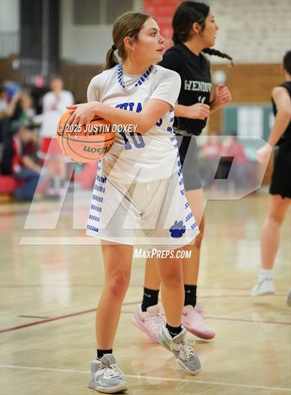 Thumbnail 3 in Jackpot vs Wendover photogallery.