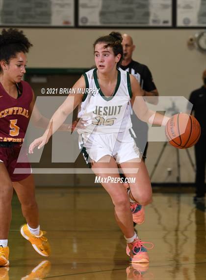 Thumbnail 3 in Central Catholic @ Jesuit photogallery.