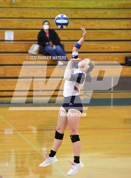 Thumbnail 2 in Riverside Academy @ Metairie Park Country Day (LHSAA Playoffs) photogallery.