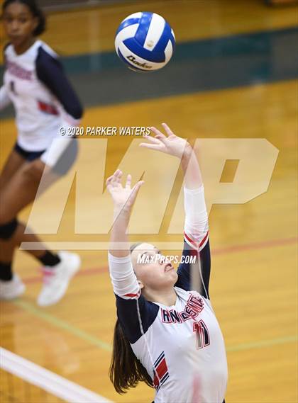 Thumbnail 3 in Riverside Academy @ Metairie Park Country Day (LHSAA Playoffs) photogallery.