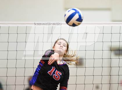 Thumbnail 2 in Riverside Academy @ Metairie Park Country Day (LHSAA Playoffs) photogallery.