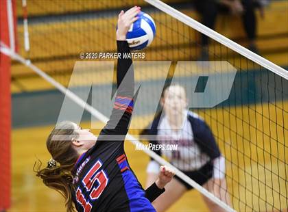Thumbnail 3 in Riverside Academy @ Metairie Park Country Day (LHSAA Playoffs) photogallery.
